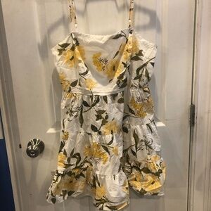 BB Dakota Floral Sun Dress 8